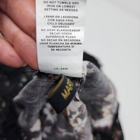 Jeans By Buffalo‎ Cold Shoulder Black Floral Lace Top Large - Picture 9 of 12